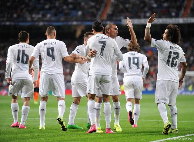 战广岛三箭前路易斯晒照：最后一舞；球员与申花合同月底到期